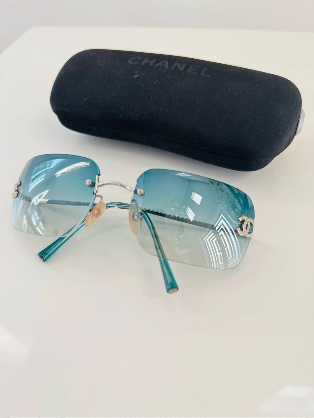 Extremely rare 🦋 Authentic Chanel rimless CC  sunglasses✨